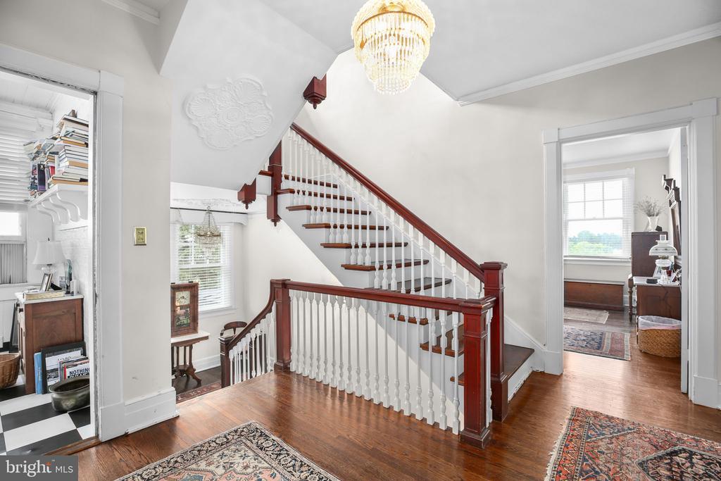 590 N MADISON ROAD