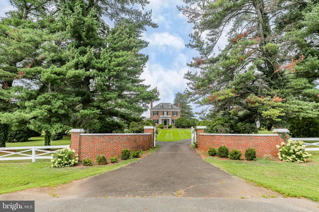 590 N MADISON ROAD