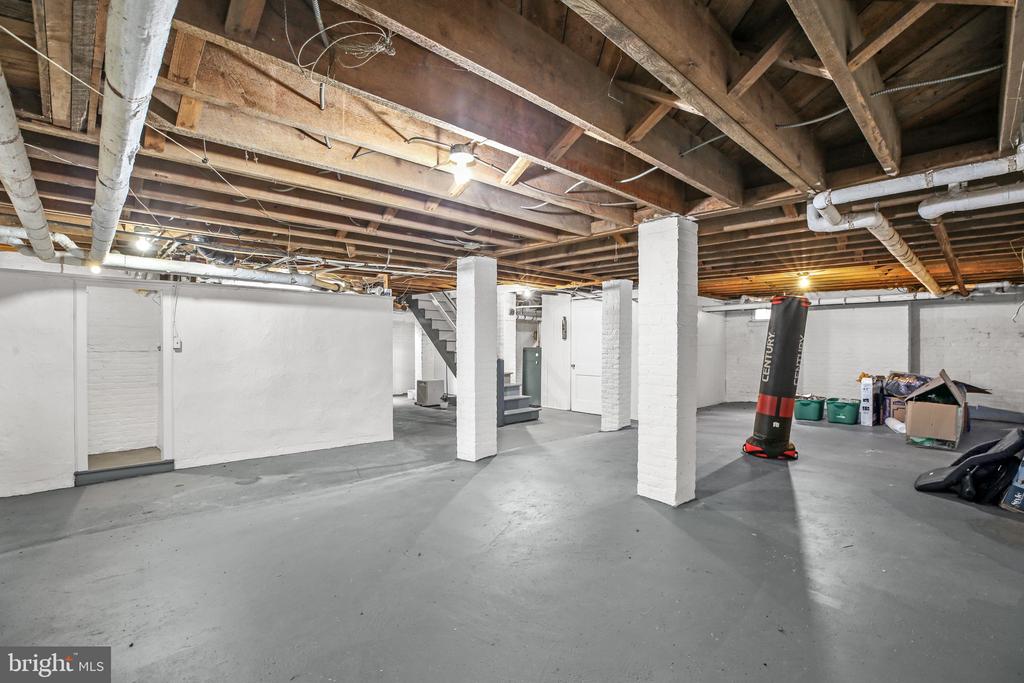 590 N MADISON ROAD
