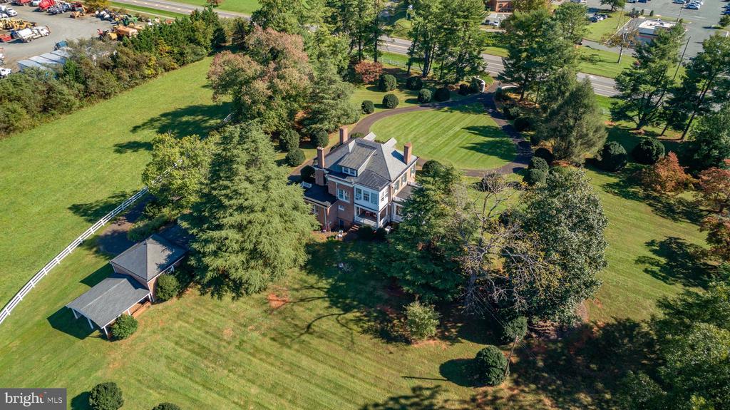 590 N MADISON ROAD