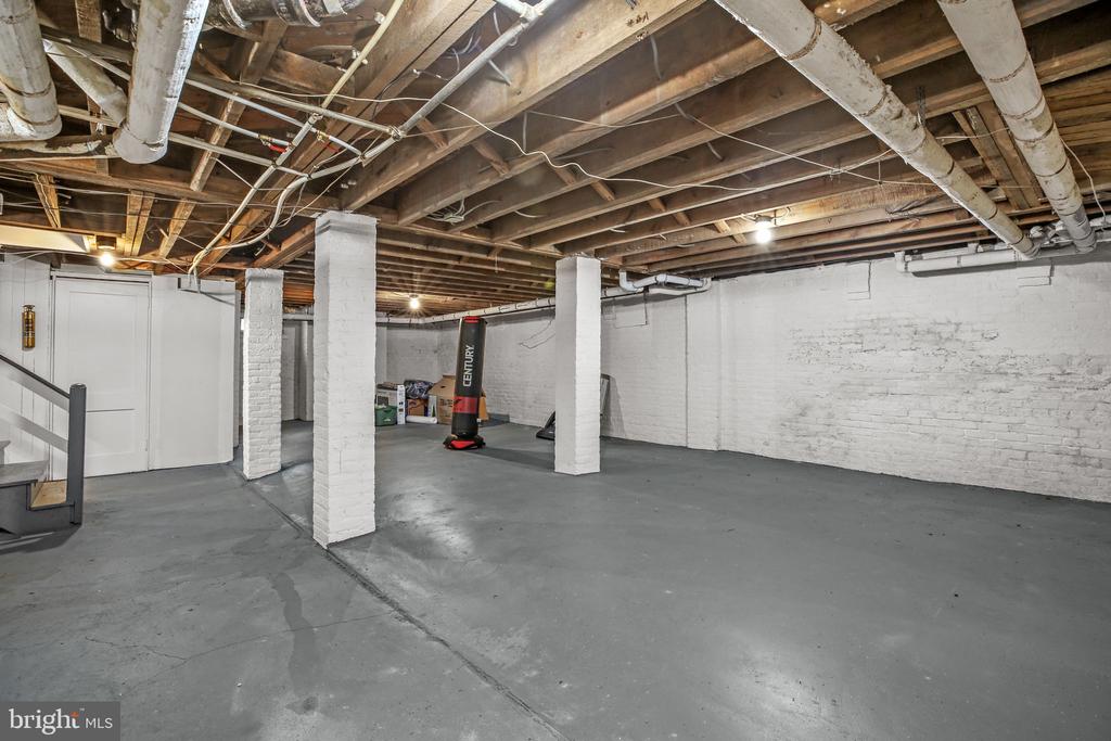 590 N MADISON ROAD