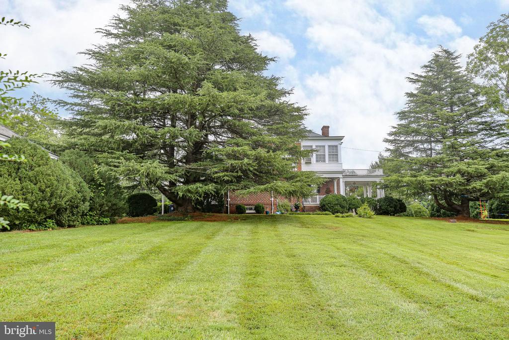 590 N MADISON ROAD