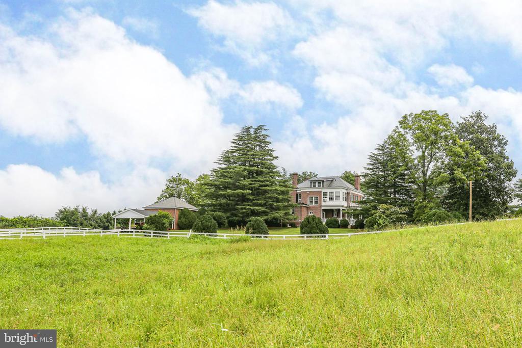 590 N MADISON ROAD