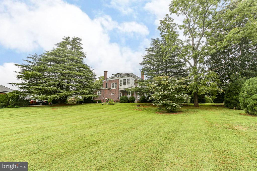 590 N MADISON ROAD