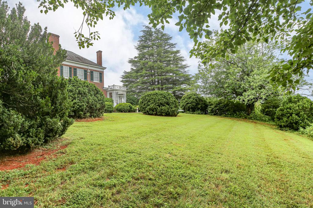 590 N MADISON ROAD