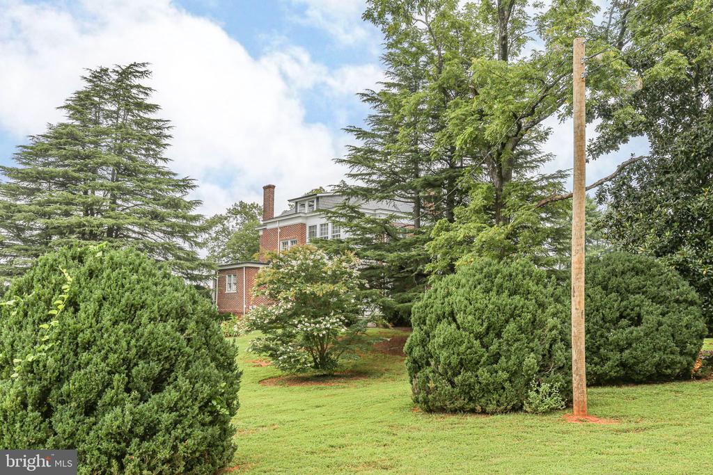 590 N MADISON ROAD