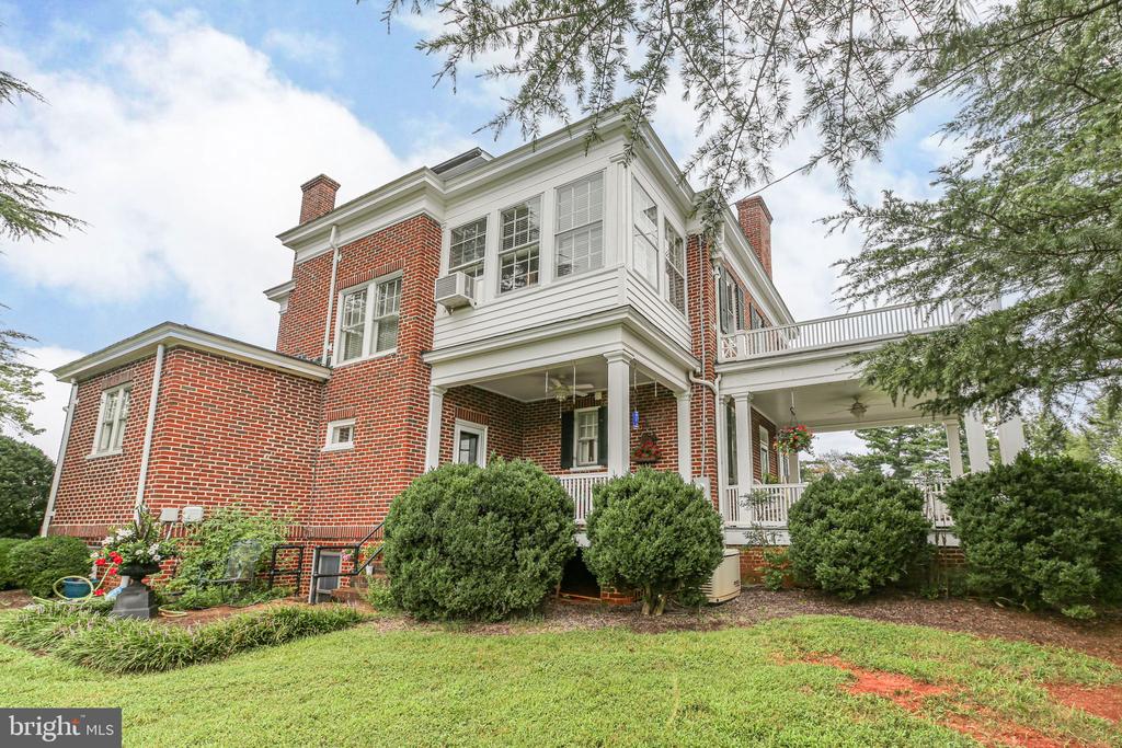 590 N MADISON ROAD