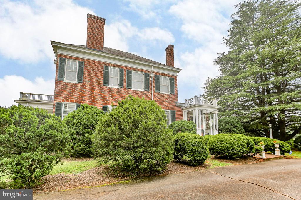 590 N MADISON ROAD