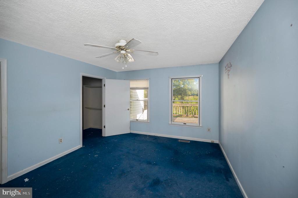 24307 INDEPENDENCE ROAD