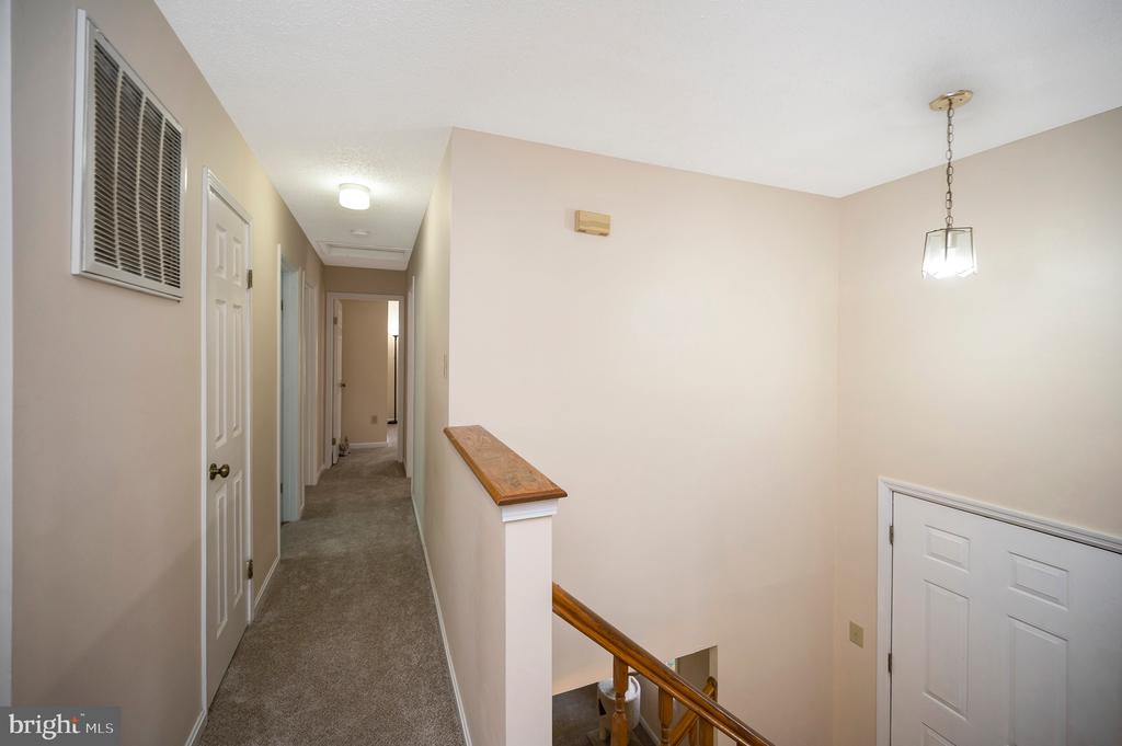 205 FAIRFAX LANE