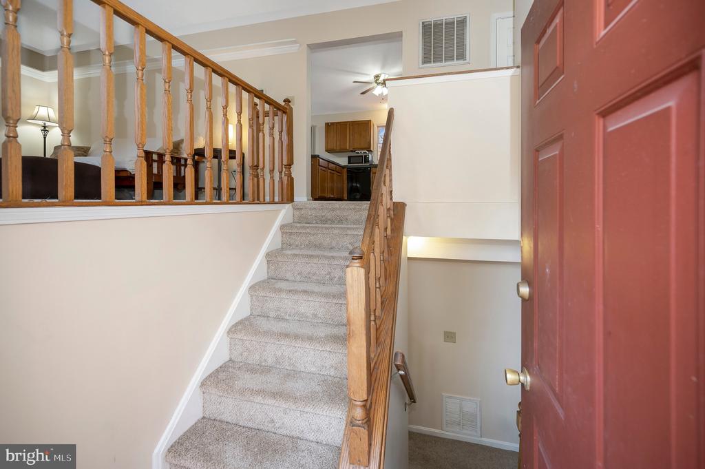 205 FAIRFAX LANE