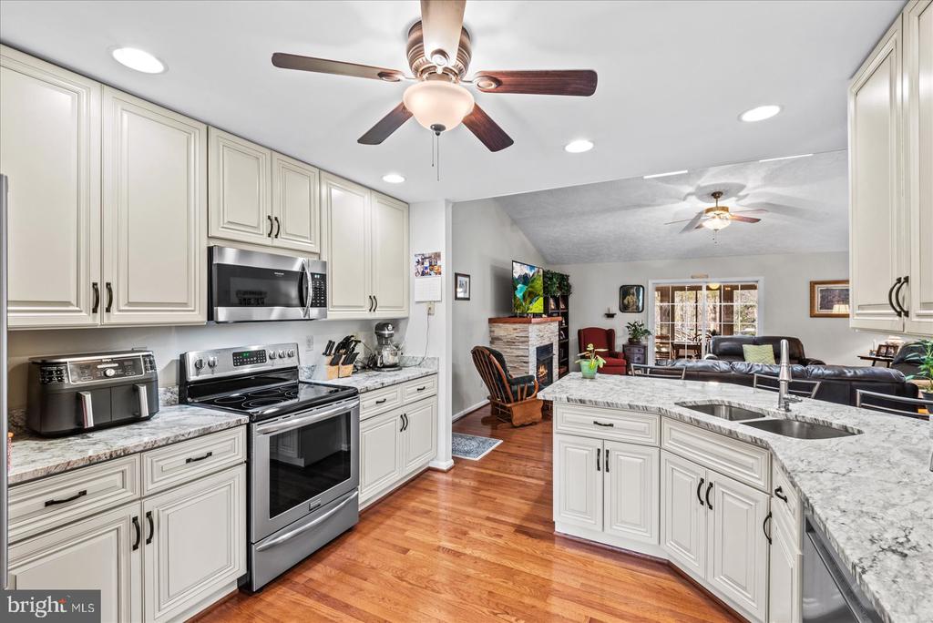 142 YORKTOWN BOULEVARD