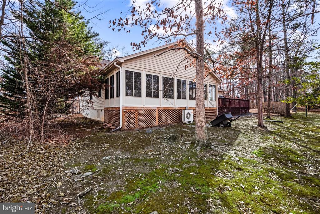 142 YORKTOWN BOULEVARD