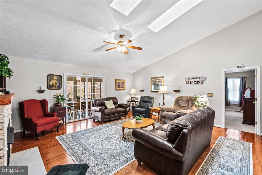 142 YORKTOWN BOULEVARD