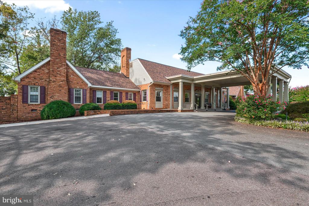 142 YORKTOWN BOULEVARD