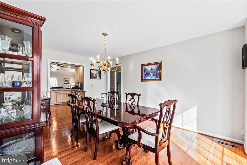 142 YORKTOWN BOULEVARD