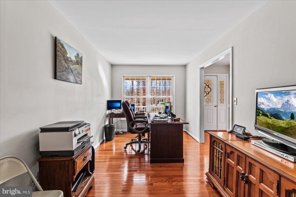 142 YORKTOWN BOULEVARD