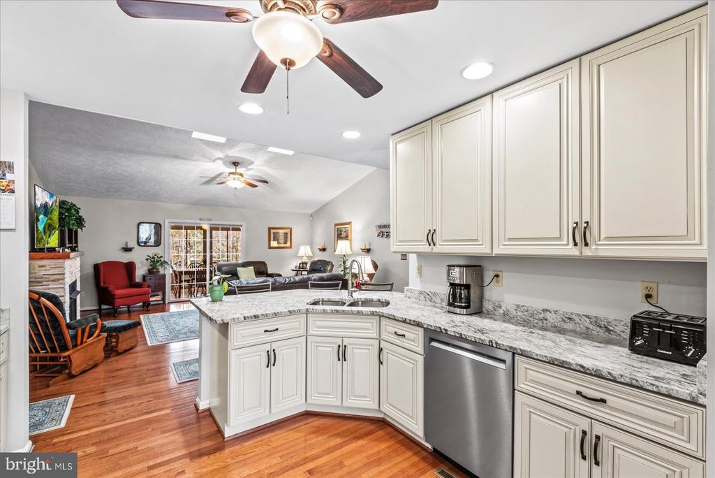142 YORKTOWN BOULEVARD