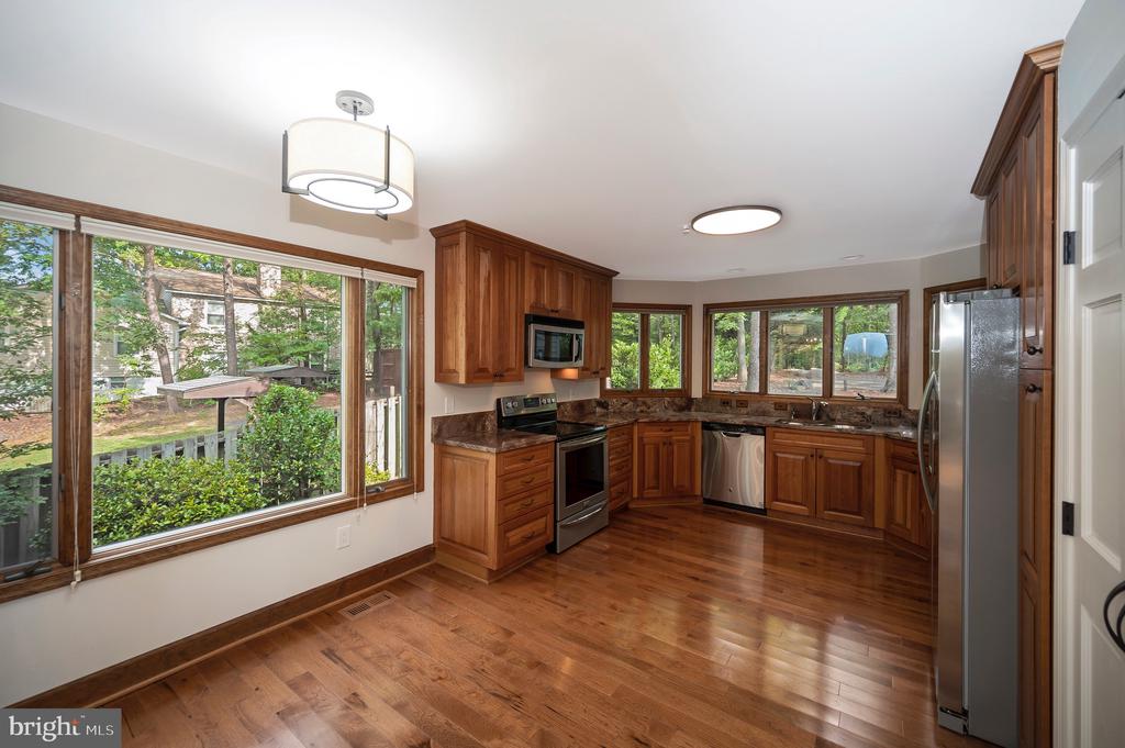 205 SKYLINE ROAD