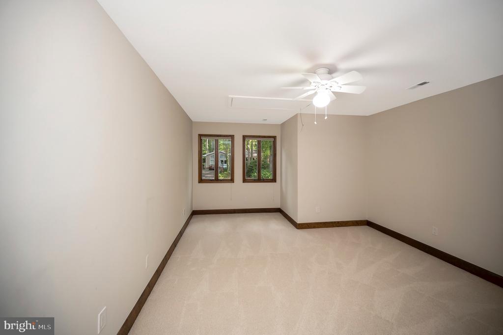 205 SKYLINE ROAD