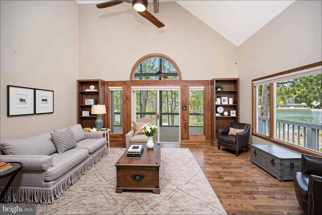 205 SKYLINE ROAD
