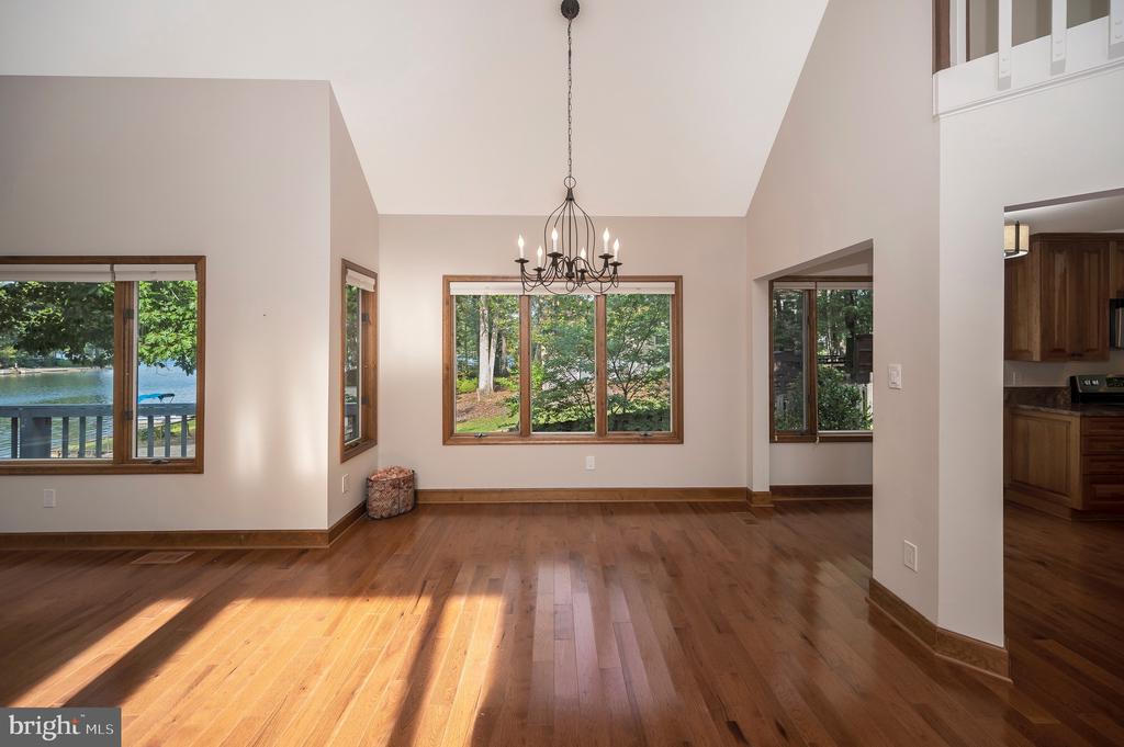 205 SKYLINE ROAD