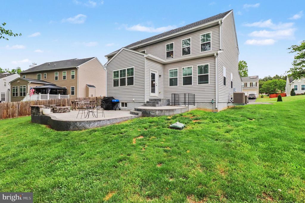 2446 TOWERING OAK COURT