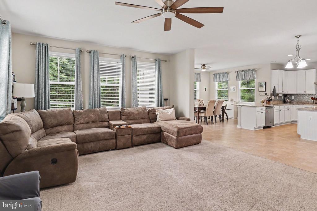 2446 TOWERING OAK COURT