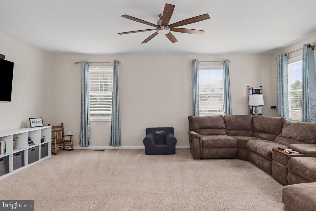 2446 TOWERING OAK COURT