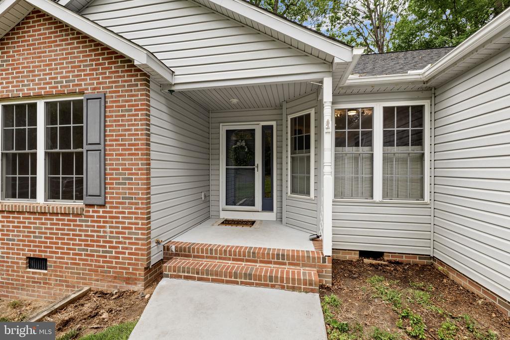 104 FEDERAL ROAD