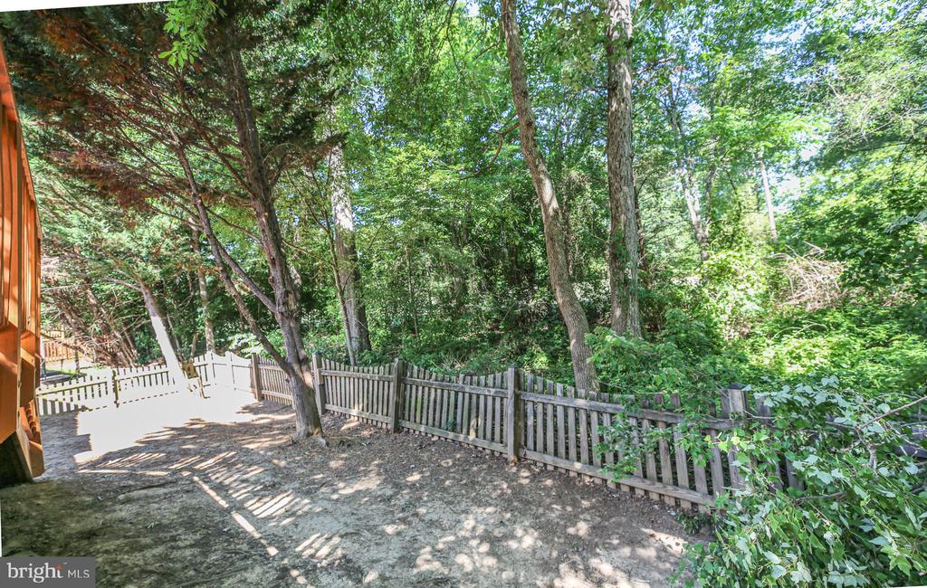 35277 BALMORAL DRIVE