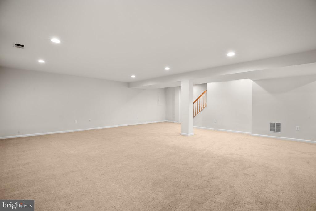 35277 BALMORAL DRIVE
