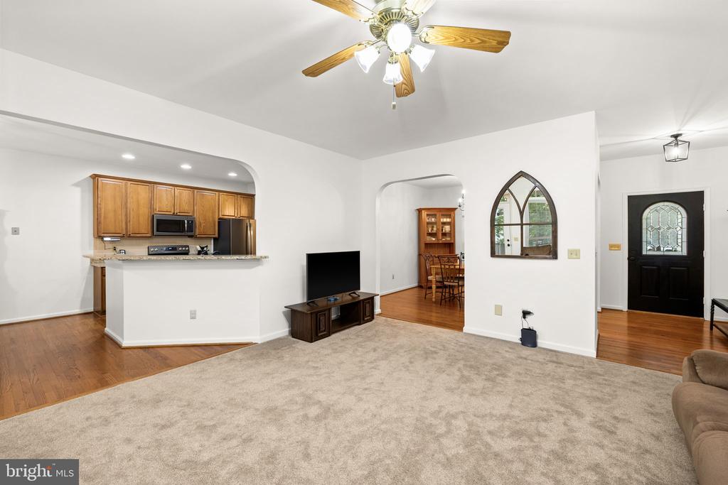 126 YORKTOWN BOULEVARD
