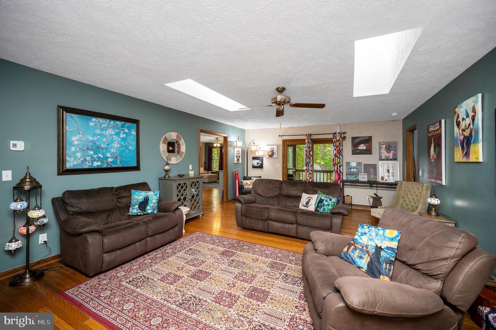 108 WINCHESTER LANE