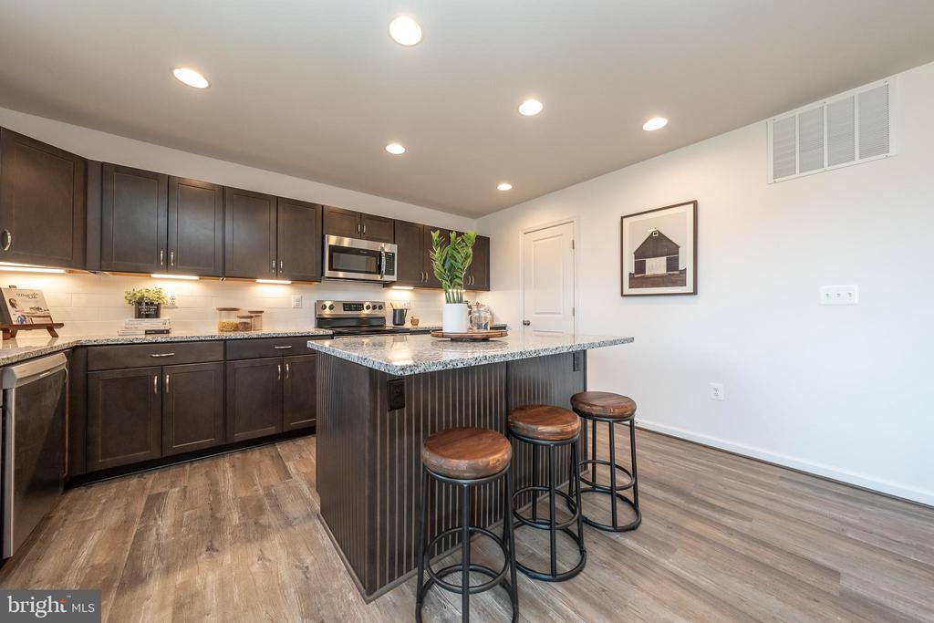 121 INDIAN HILLS ROAD