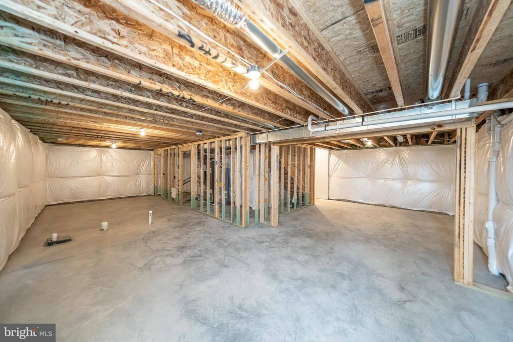 121 INDIAN HILLS ROAD