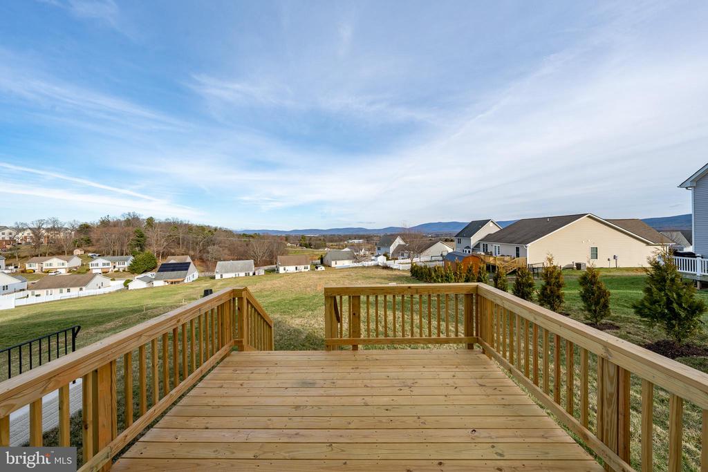 121 INDIAN HILLS ROAD