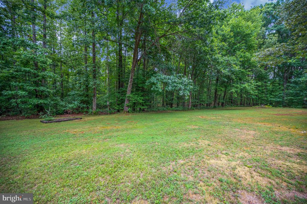 10211 OLD LAWYERS ROAD