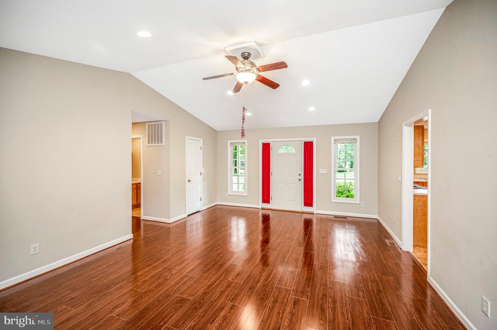 10211 OLD LAWYERS ROAD