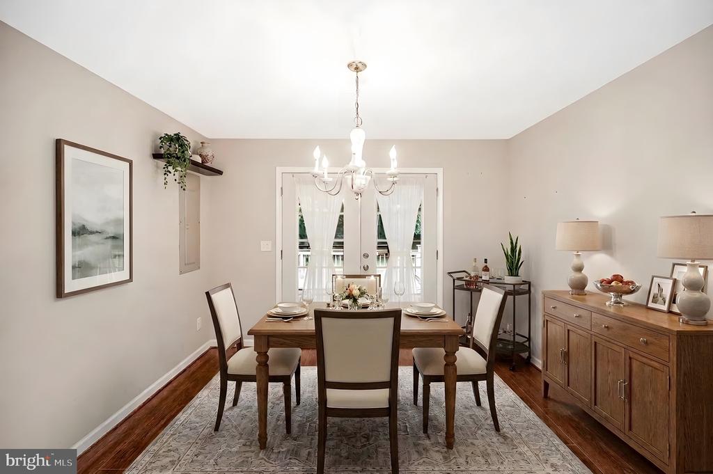 10211 OLD LAWYERS ROAD