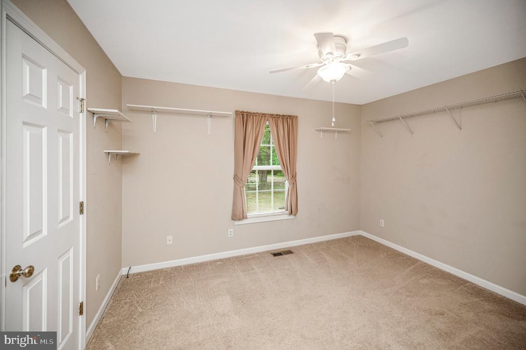 10211 OLD LAWYERS ROAD