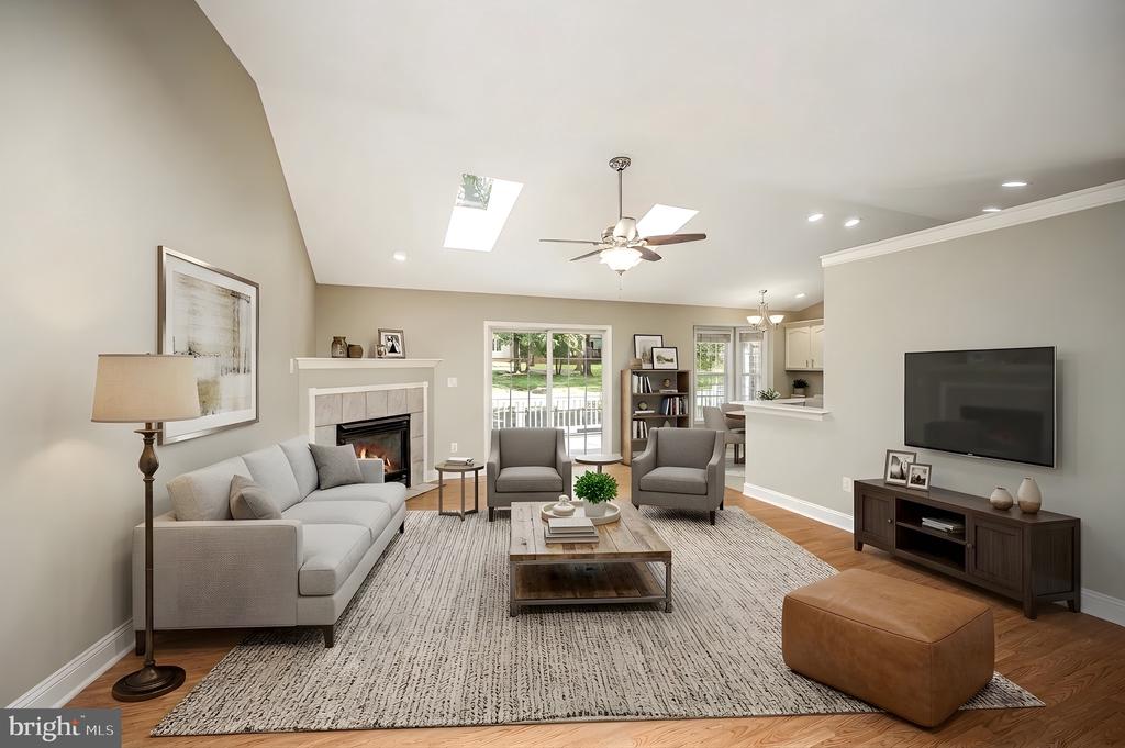 221 BIRDIE ROAD