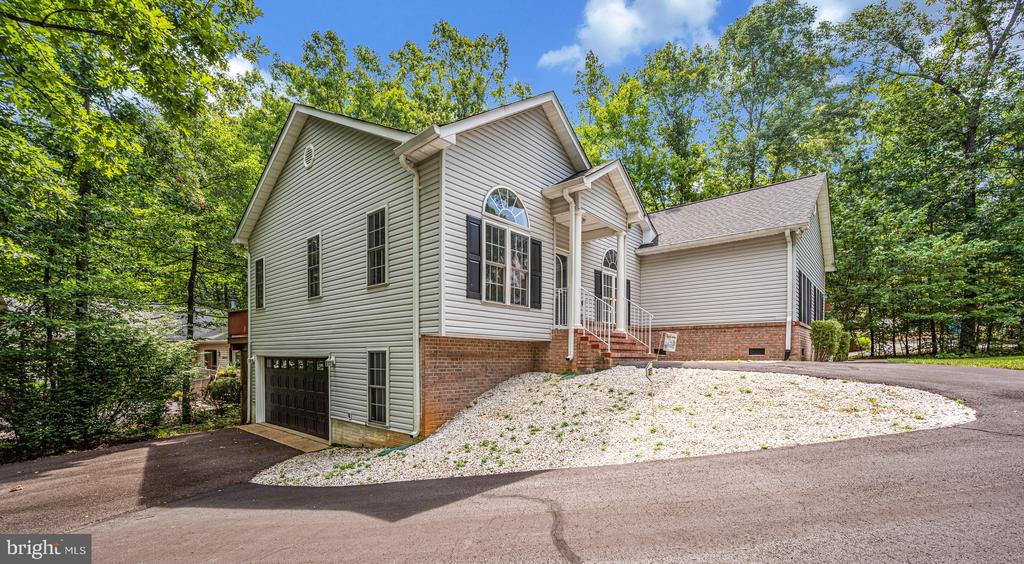 3800 LAKEVIEW PARKWAY