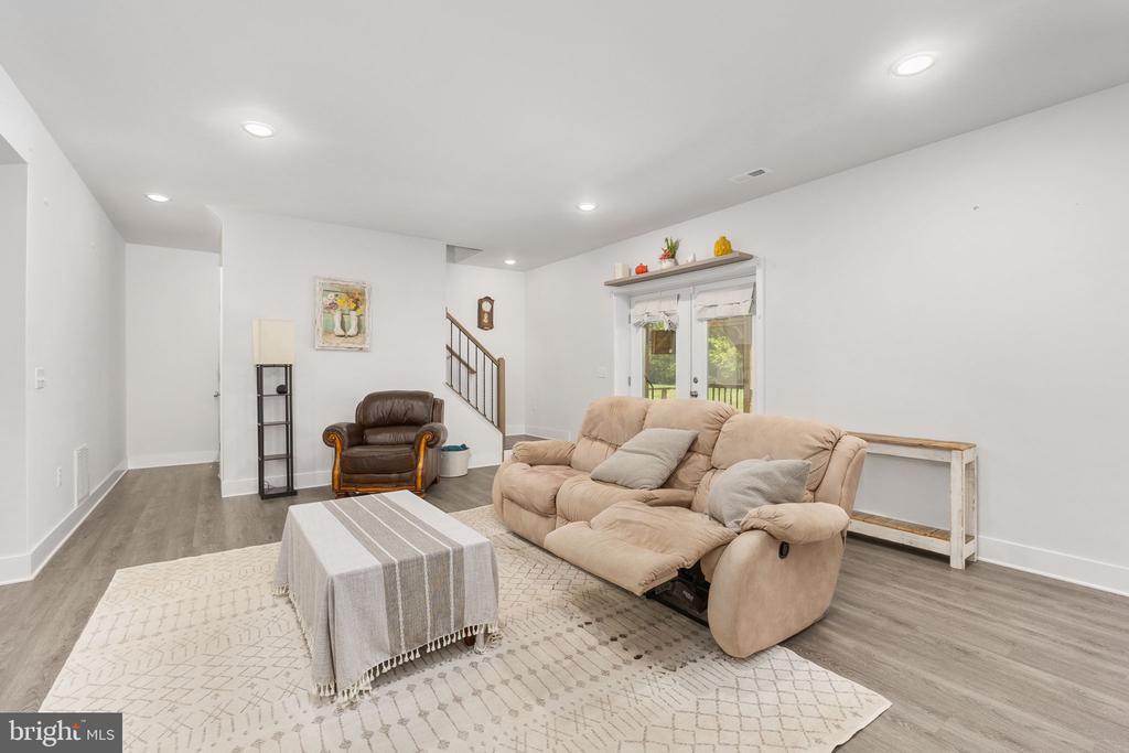 3301 FLAT RUN ROAD