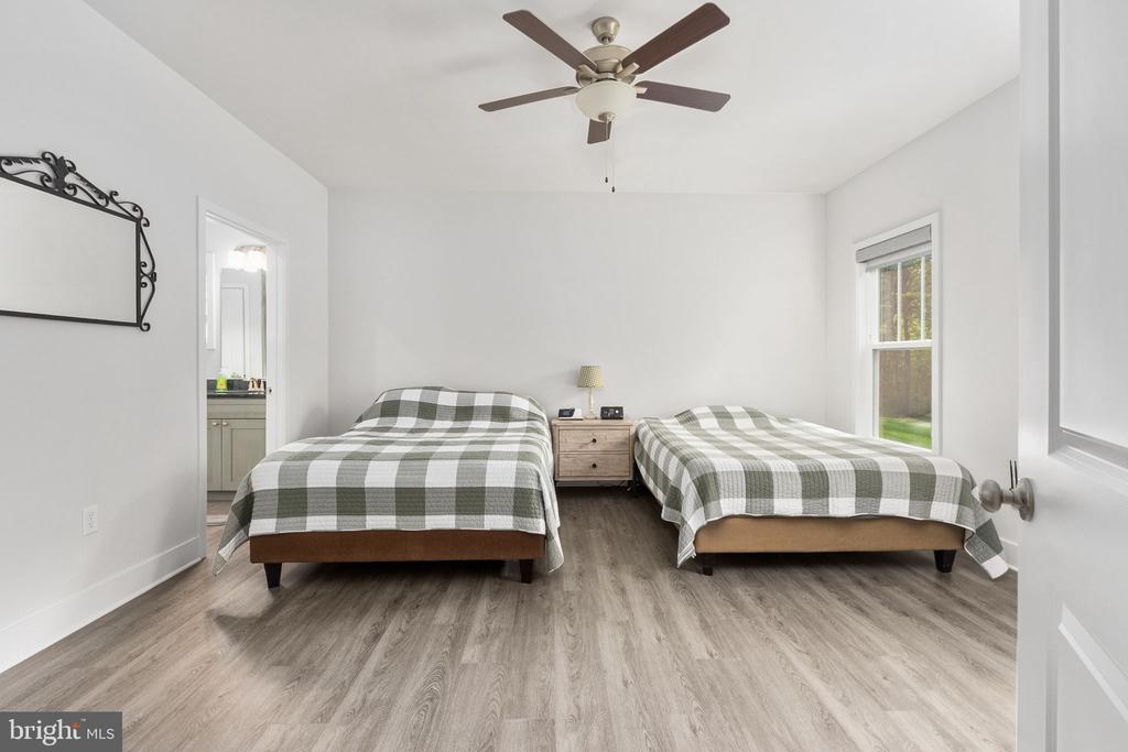 3301 FLAT RUN ROAD