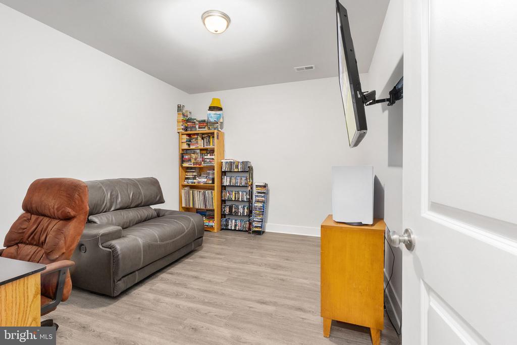 3301 FLAT RUN ROAD