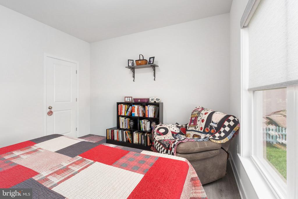 3301 FLAT RUN ROAD