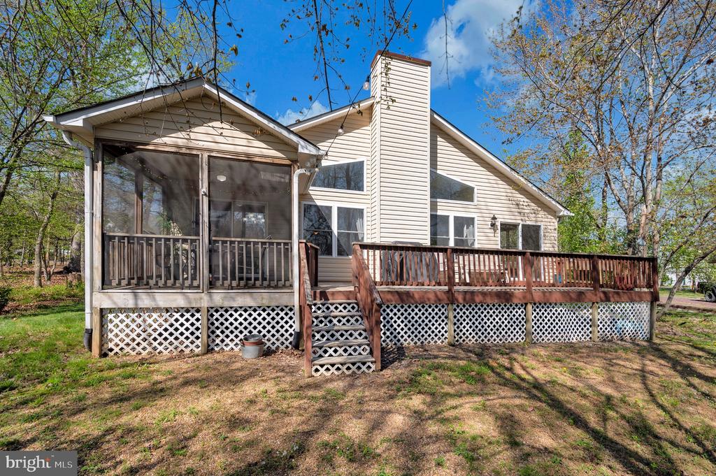 521 LIBERTY BOULEVARD