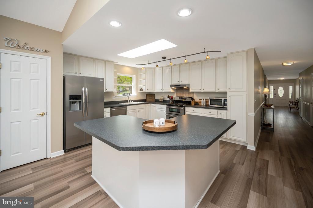 521 LIBERTY BOULEVARD