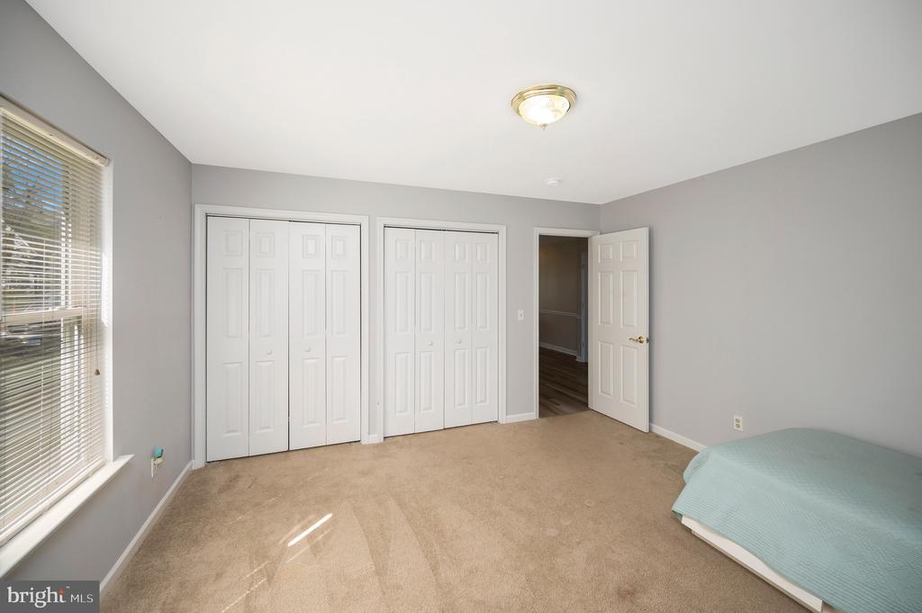 521 LIBERTY BOULEVARD